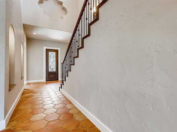 5th image of 6409 Tuscany Park Dr