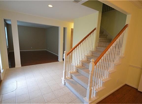 3rd image of 9610 Pennington Ln