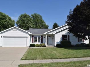 22 Catalina Ct, Jacksonville, IL 62650