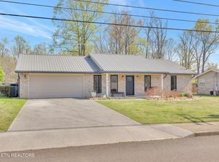 1004 Oaklett Dr, Knoxville, TN 37912