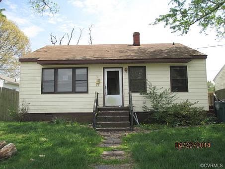 2nd image of 121 S Kalmia Ave