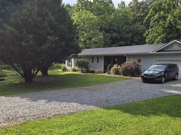 6487 Crooked Creek Rd, Young Harris, GA 30582