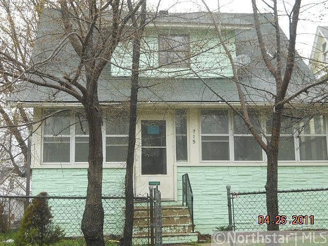 1st image of 715 Edmund Ave