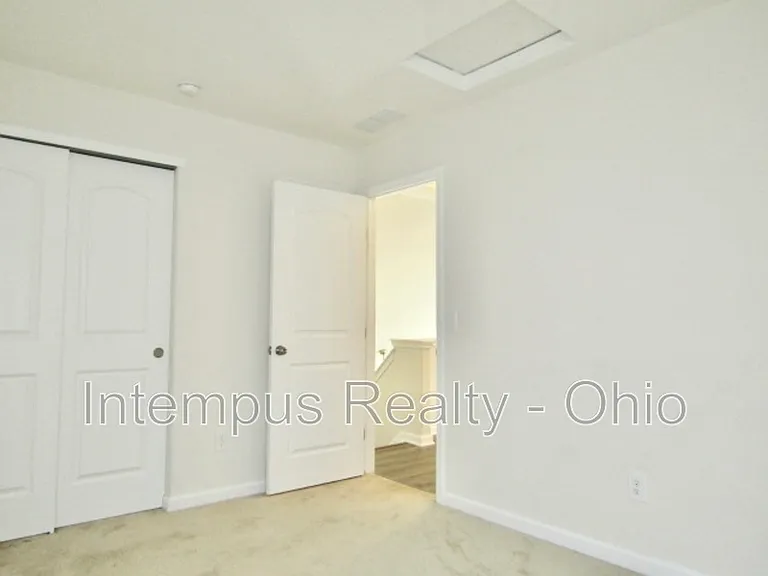 2844 Hillstone St — Photo 35