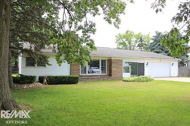 1st image of 38044 Murdick Dr