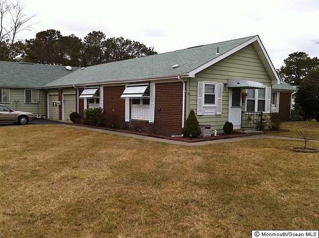 2nd image of 162 Hudson Parkway #B