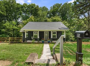 95 Grassy View Rd, Candler, NC 28715