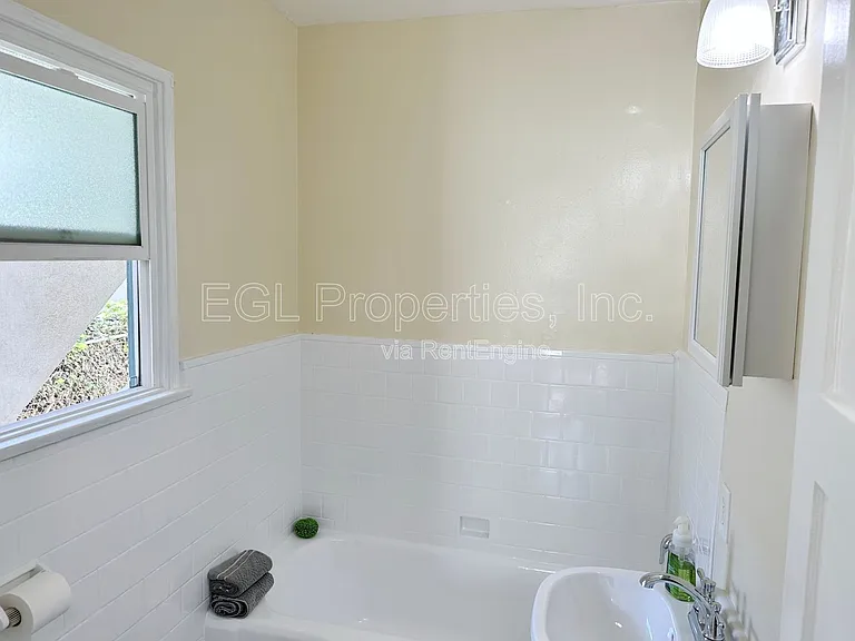 5122 Lemon Grove Ave — Photo 12