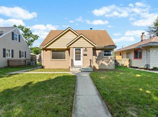 3449 N 77th STREET, Milwaukee, WI 53222