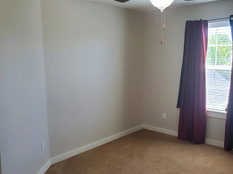 12528 Toketee St — Photo 16