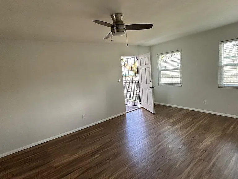 376 Park Way #378 — Photo 3