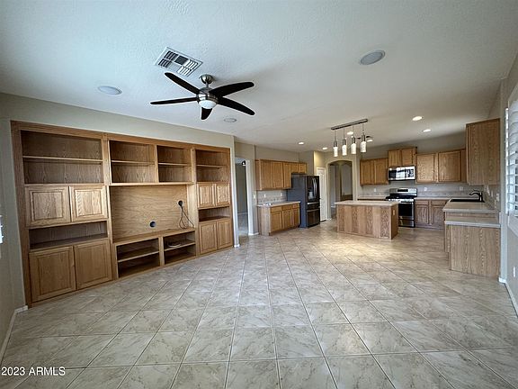 5th image of 1670 W Kingbird Dr