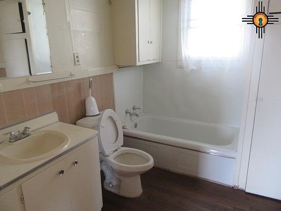 5th image of 512 W Scharbauer St