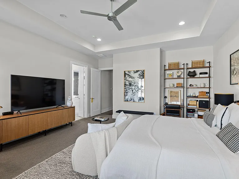 2518 Southgate Blvd — Photo 33