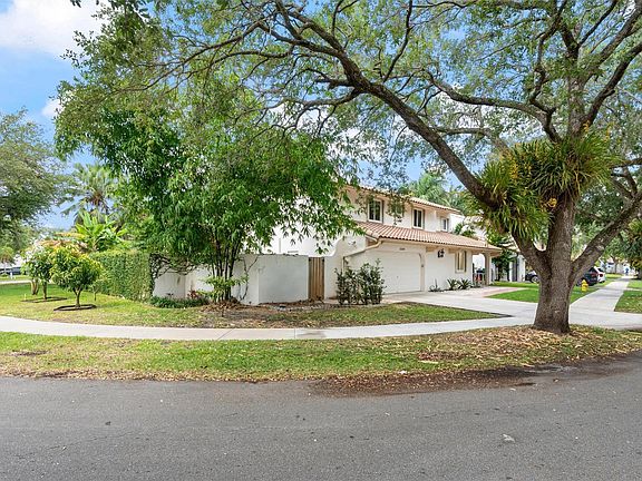 2nd image of 12200 Garden Drive