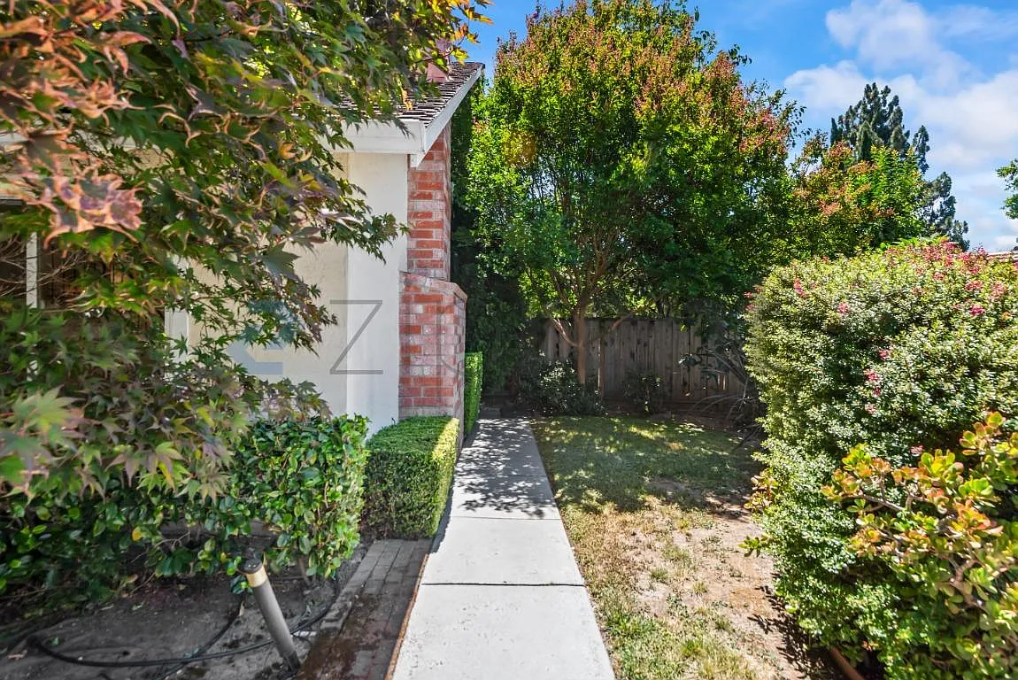 4 bed, 1755 sqft, $5,000 — Photo 2