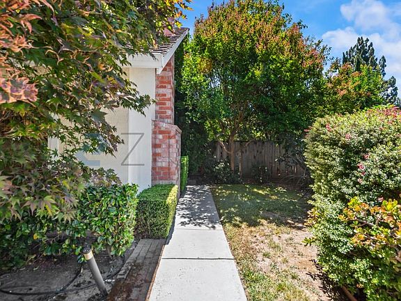 2nd image of 35059 Sellers Ct