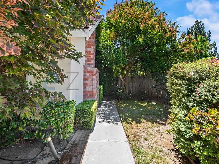35059 Sellers Ct — Photo 2