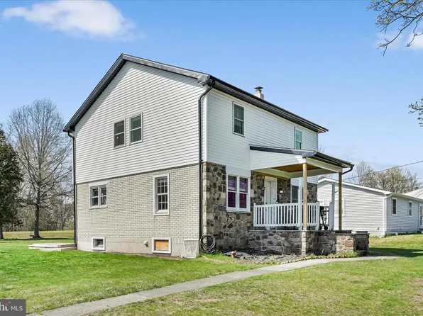 2540 Trumbauersville Rd, Quakertown, PA 18951