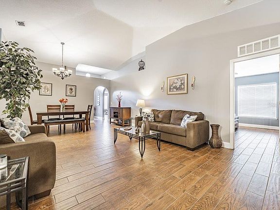 5th image of 3330 Bellericay Ln