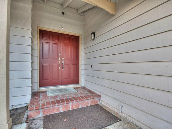 3rd image of 1292 Erinwood Ct