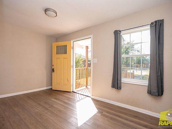 4th image of 106 W 27th St