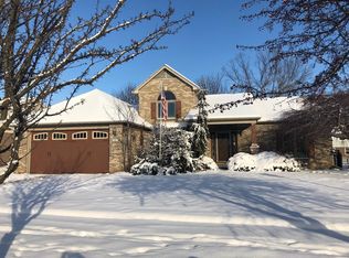22254 Crestwood St, Woodhaven, MI 48183