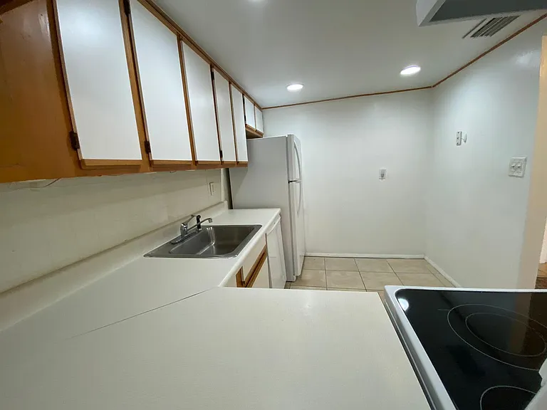 4304 NW 9th Ave #3-3B — Photo 3