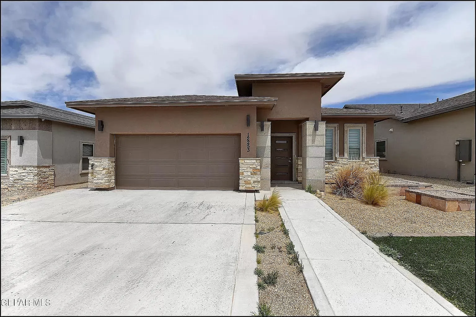 4 bed, 1669 sqft, $1,900 — Photo 1