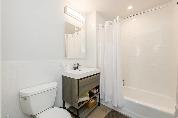 Rented by Modern Spaces | media 6