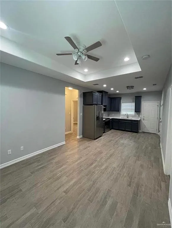 3 bed, 2.0 bath, 1000 sqft, $1,100 — Photo 4