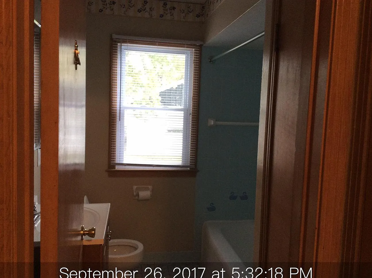 3 bed, 1500 sqft, $1,900 — Photo 2