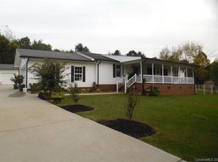 2247 Claremont Rd, Newton, NC 28658