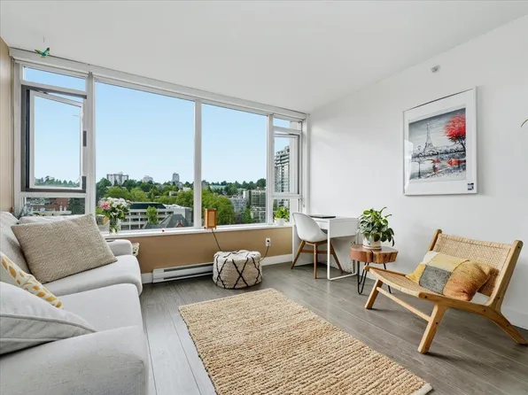 668 Columbia St #1504, New Westminster, BC V3M 1A9