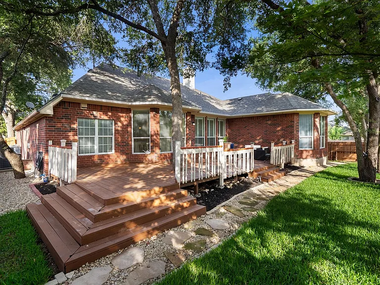 1706 Buttercup Creek Blvd — Photo 36
