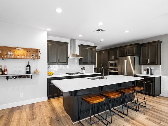 5th image of 5674 Kameron Place