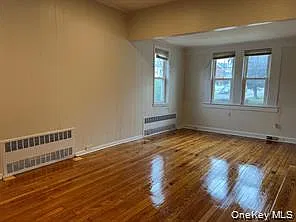 3 bed, 2.0 bath, 1300 sqft, $4,400 — Photo 3