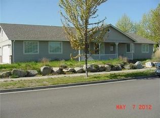 955 Parkdale Ave, Medford, OR 97501