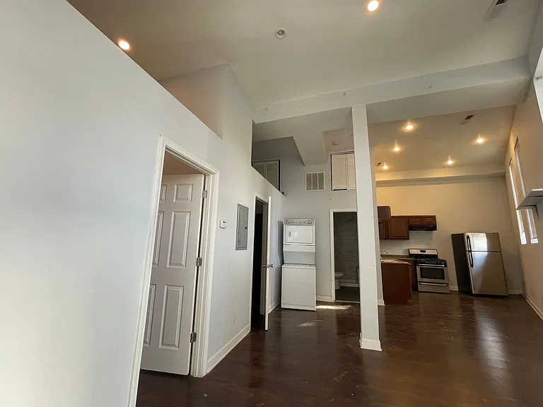 2065 Coulter St #2409-11 — Photo 10