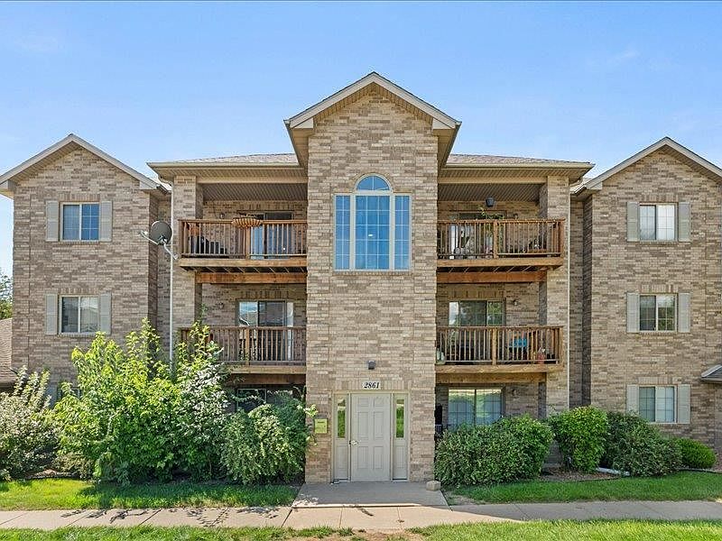 1st image of 2861 Coral Ct APT 103