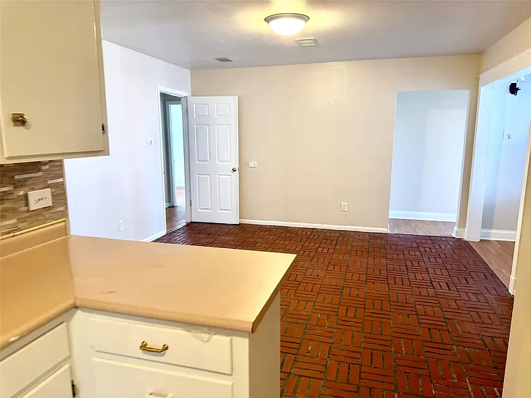 4275 Bethel Blvd — Photo 14