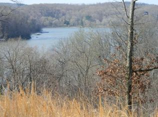 Riverview Ln, Waverly, TN 37185