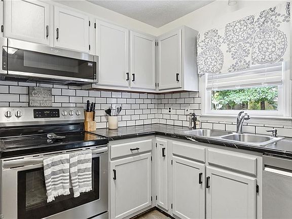 3rd image of 104 Sam Kinley Dr