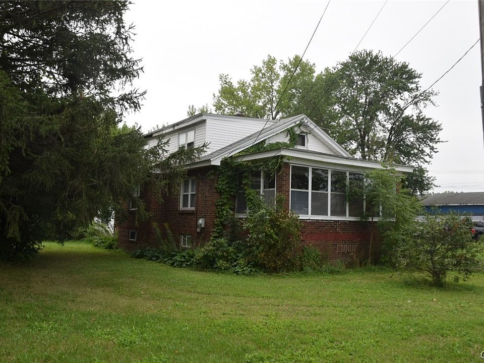1st image of 6086 Court Street Rd