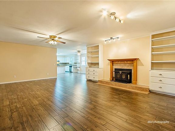 5th image of 34 Meadowbrook Cir