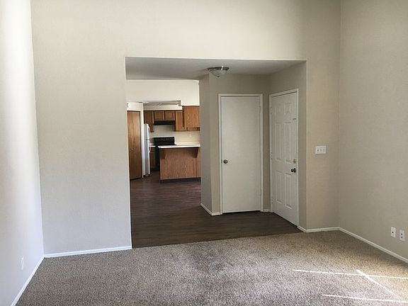 4th image of 720 Sunrise Ave APT 20