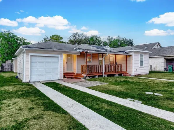 913 Maple Ave, Pasadena, TX 77506