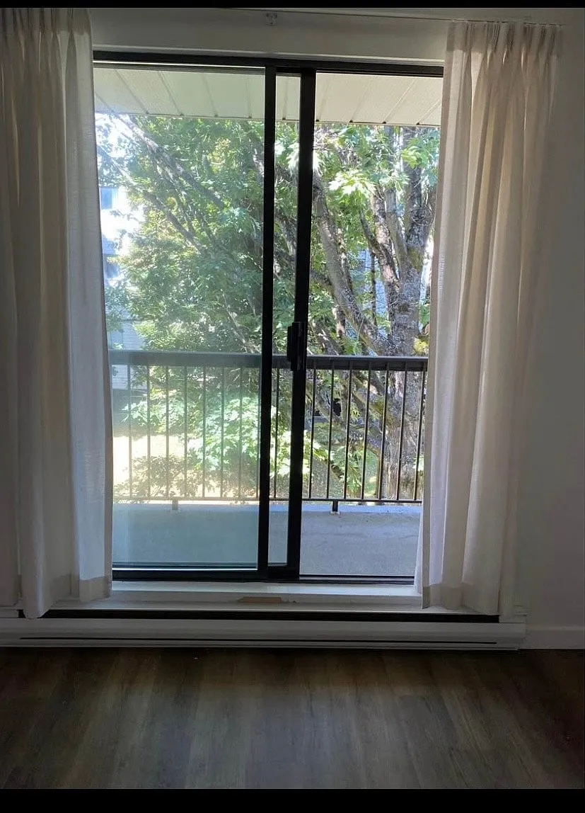 Bennett Manor — Photo 4