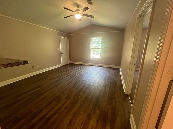 3rd image of 525 Rustwood Dr