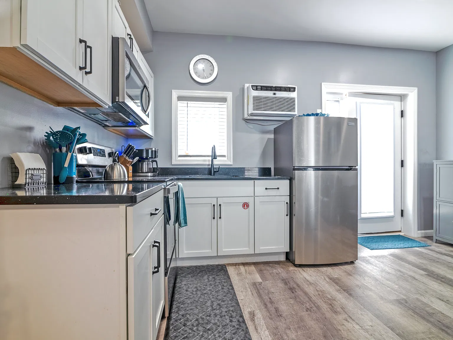 1 bed, 468 sqft, $1,900 — Photo 4
